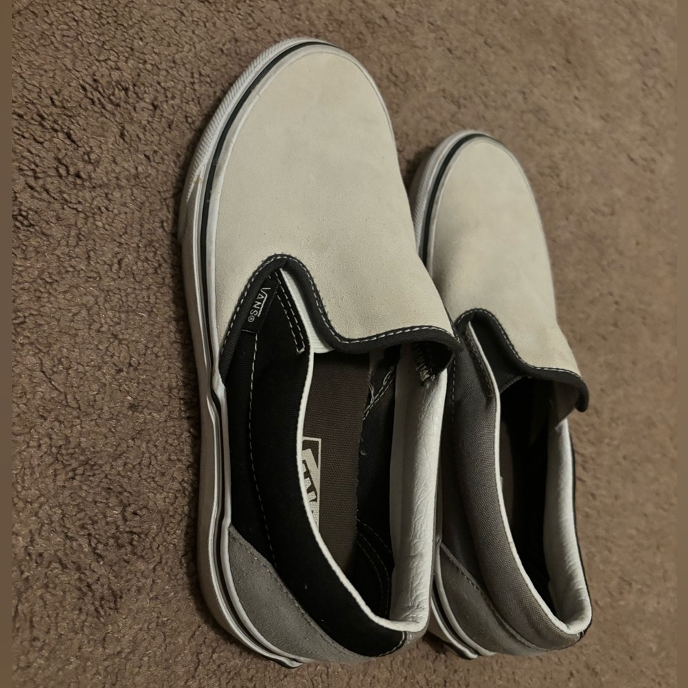 gray vans - Picture 2 of 6